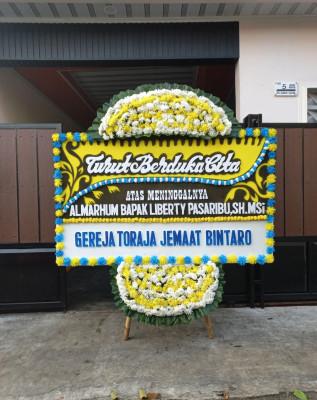 Papan Bunga Duka di Karangasem